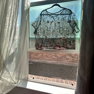 Size 4X women’s blouse sheer